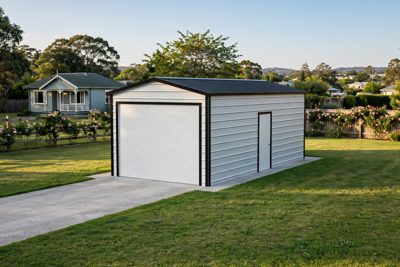 12 × 25 one-car garage: computer render